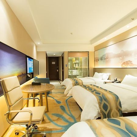 Manhatton Hotel Guilin North Railway Station エクステリア 写真