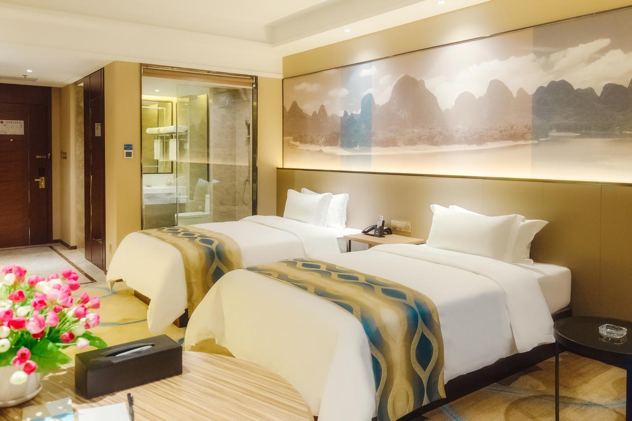 Manhatton Hotel Guilin North Railway Station エクステリア 写真