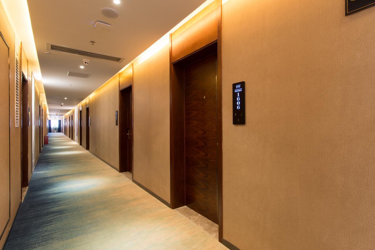 Manhatton Hotel Guilin North Railway Station エクステリア 写真