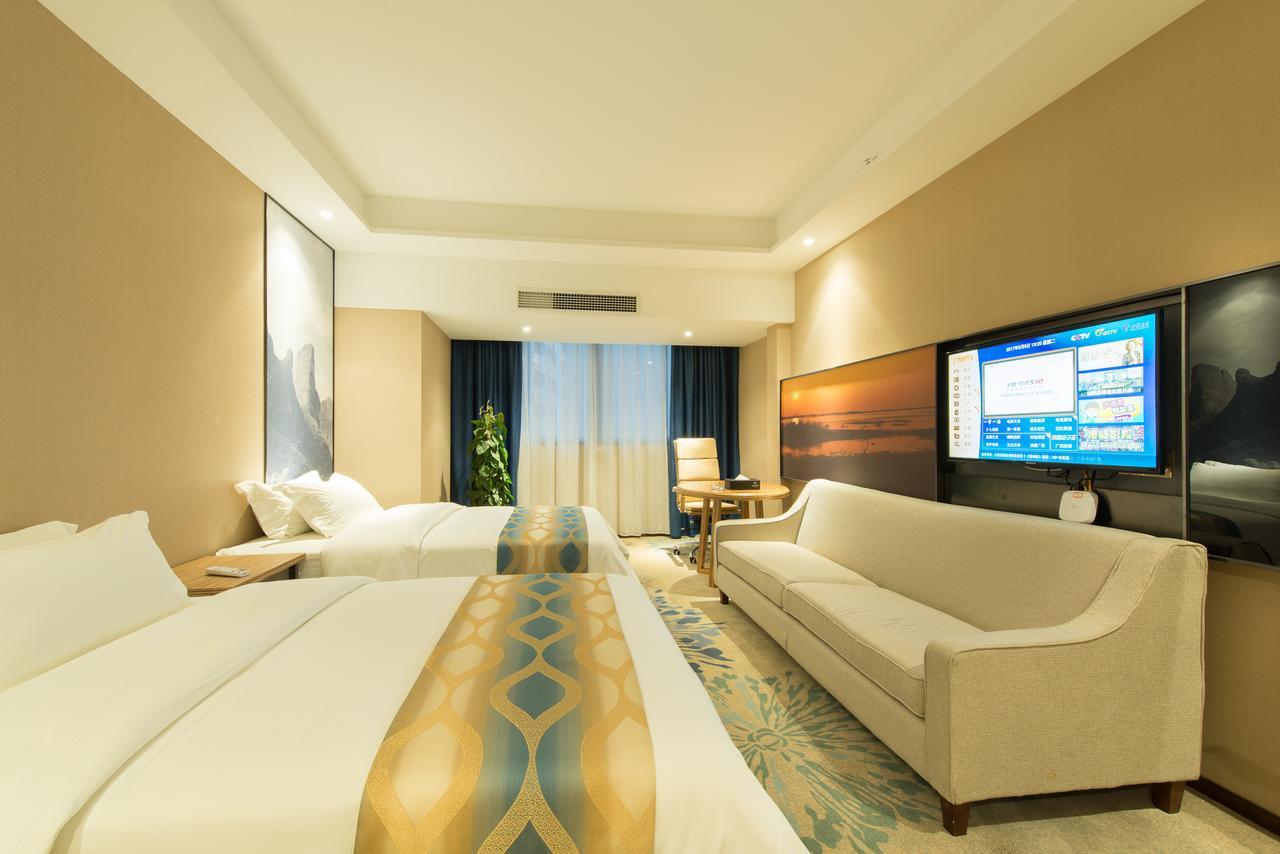 Manhatton Hotel Guilin North Railway Station エクステリア 写真